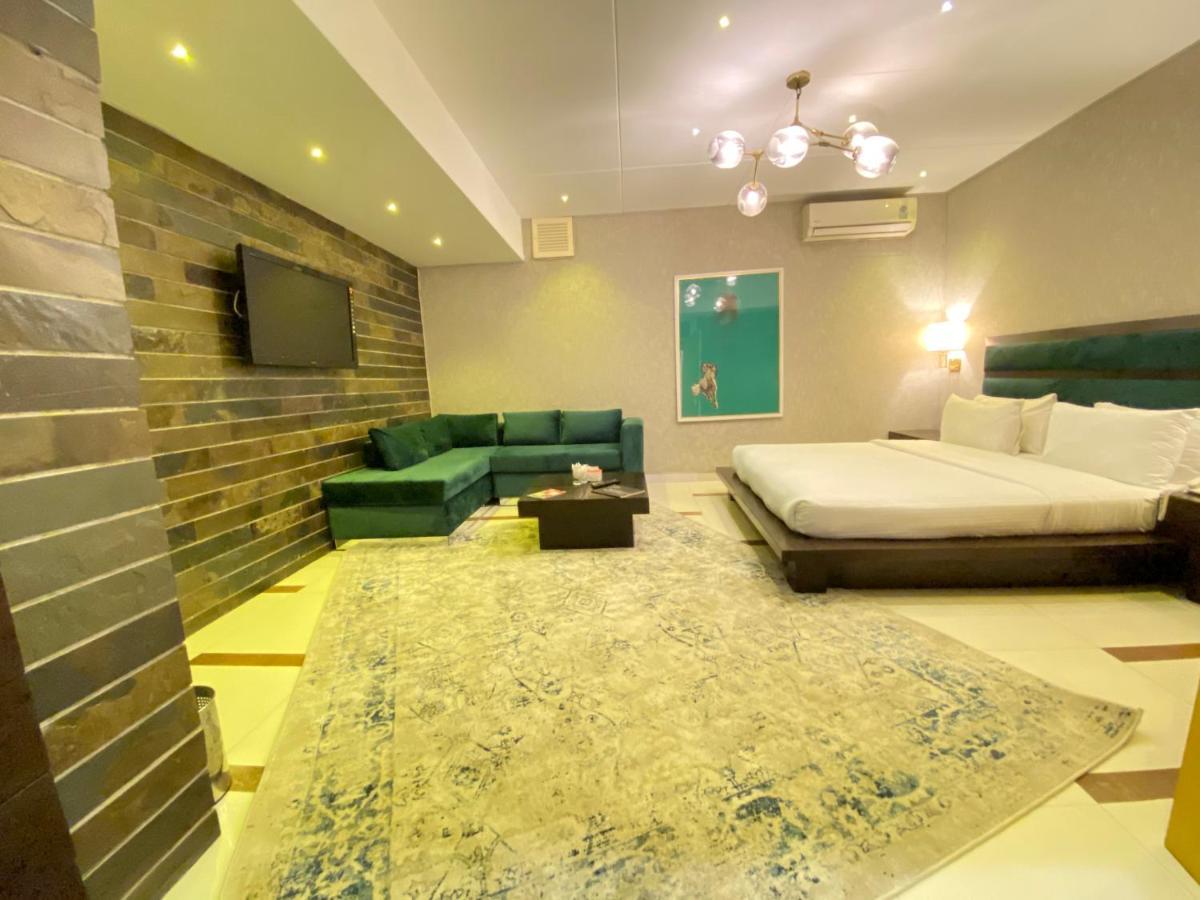Lahore Continental Hotel Exterior photo